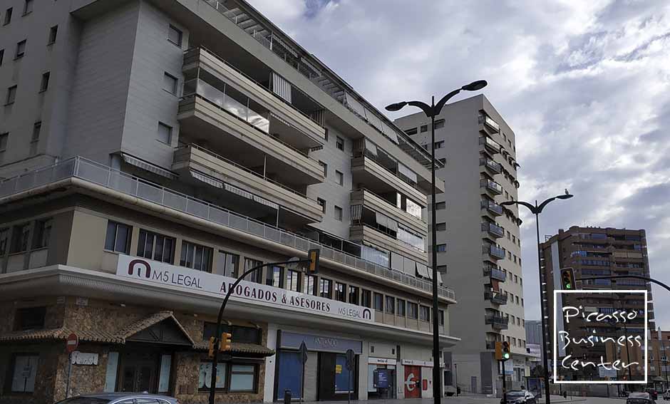 بنك Ibercaja, محامون M5 القانونيون, بنك March